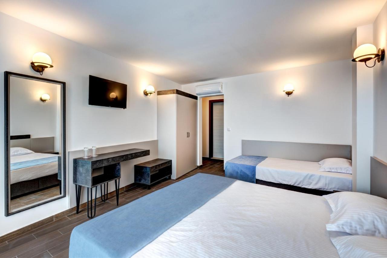 Panorama Blue Family Hotel And Free Parking Nesebar Ngoại thất bức ảnh