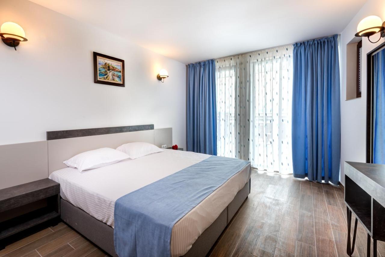 Panorama Blue Family Hotel And Free Parking Nesebar Ngoại thất bức ảnh