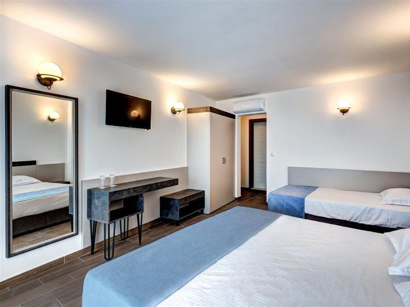 Panorama Blue Family Hotel And Free Parking Nesebar Ngoại thất bức ảnh