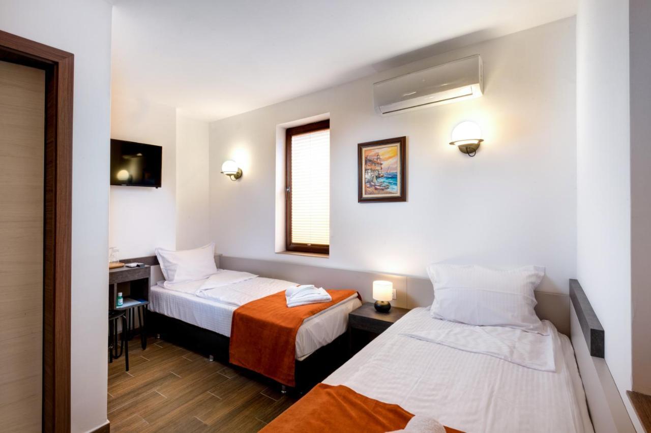 Panorama Blue Family Hotel And Free Parking Nesebar Ngoại thất bức ảnh