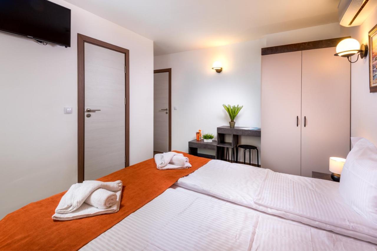 Panorama Blue Family Hotel And Free Parking Nesebar Ngoại thất bức ảnh